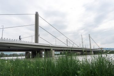 Ringlock: Sicher Arbeiten hoch über der Donau